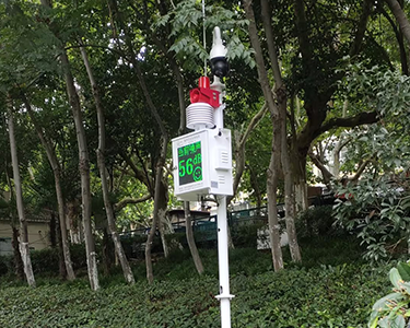 宿州市園林管理服務(wù)中心 社會生活公園2套噪聲監(jiān)測站安裝完成